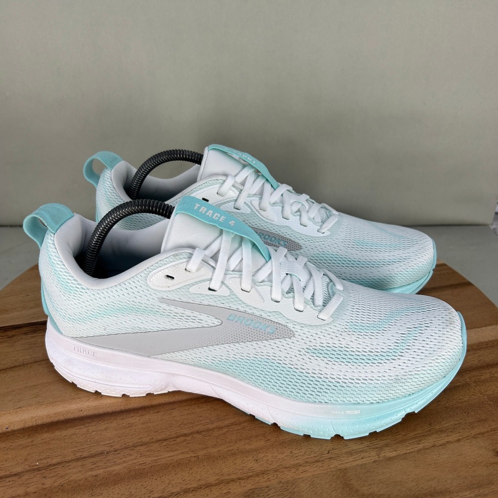 Brooks Trace 4 Womens Running Shoes White Blue 1204411B198 Size 11.5 Medium B